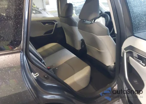 2025 Toyota Rav4 Xle z USA, uszkodzony, nr VIN 2T3W1RFV5SC330991